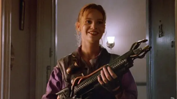 Daisy bursting through a door with a surprised expression